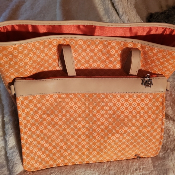 Dominie "The Isabella" Maxi Tote - Picture 2 of 8